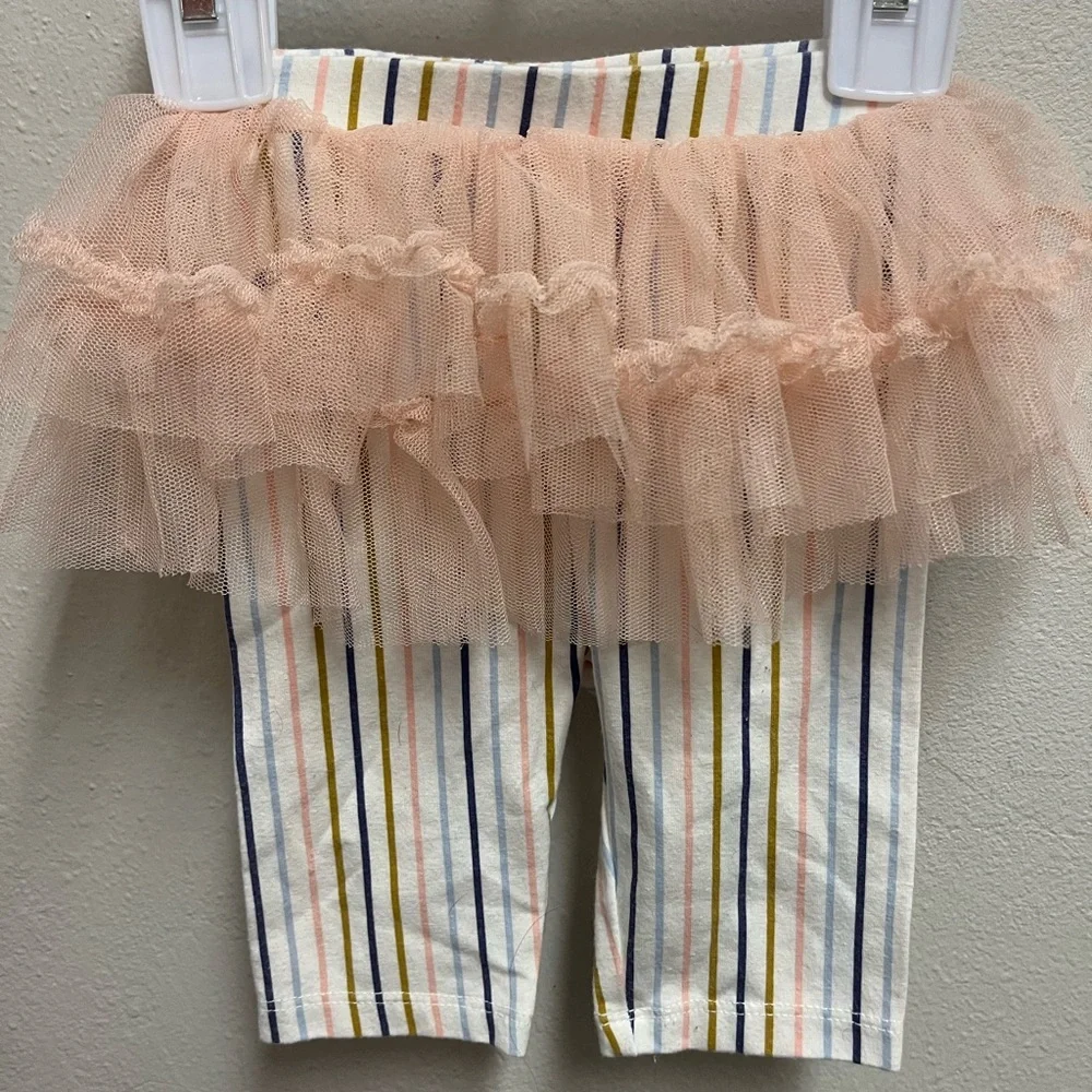 Beach Vibes Two Piece Set - Picture 2 of 8